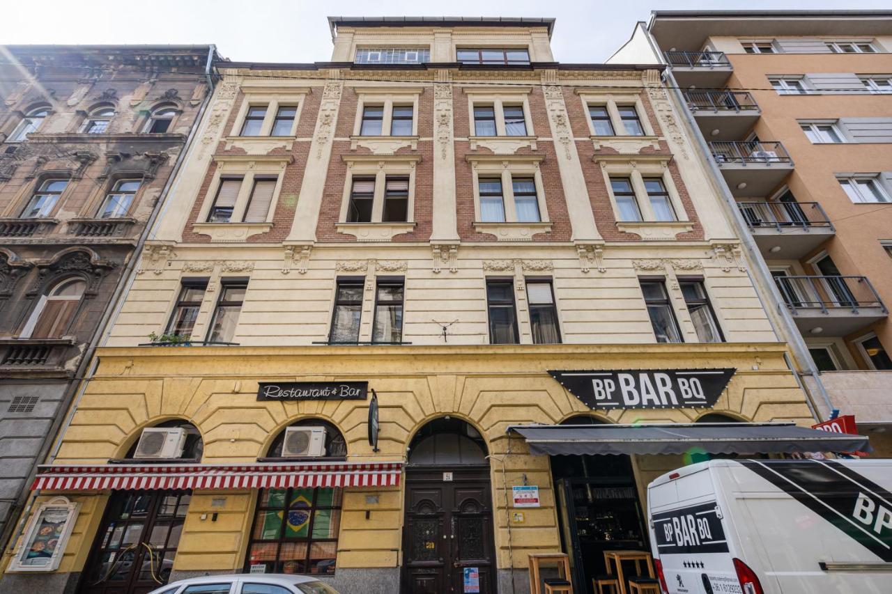 Youth Motive Studio With Gallery Budapest Kültér fotó